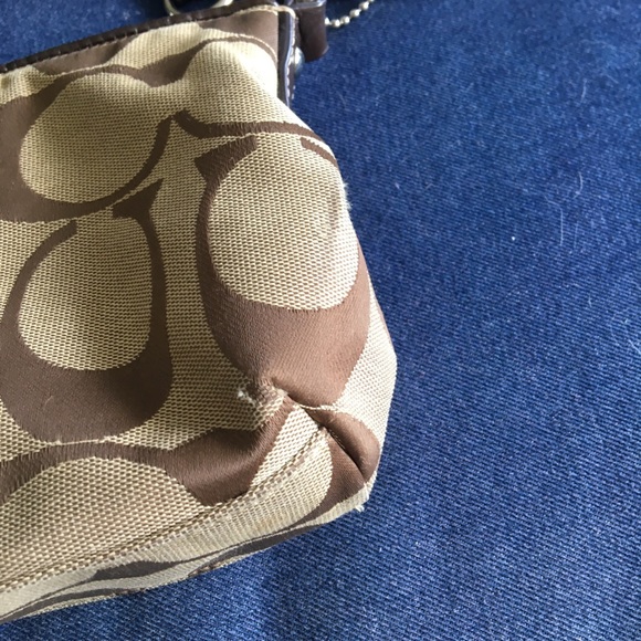 Coach Signature medium sized shoulder bag - Picture 6 of 9